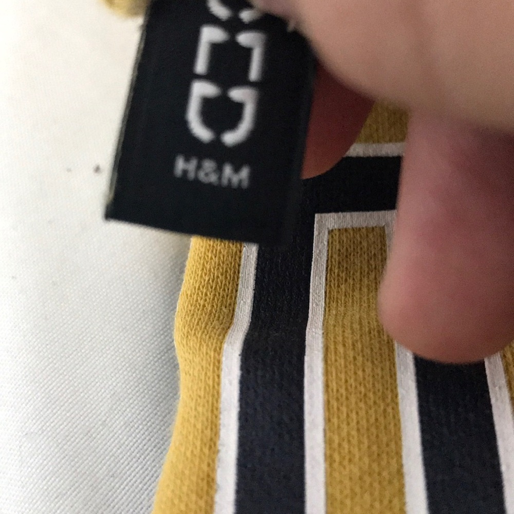 Sweater - Picture 2 of 3